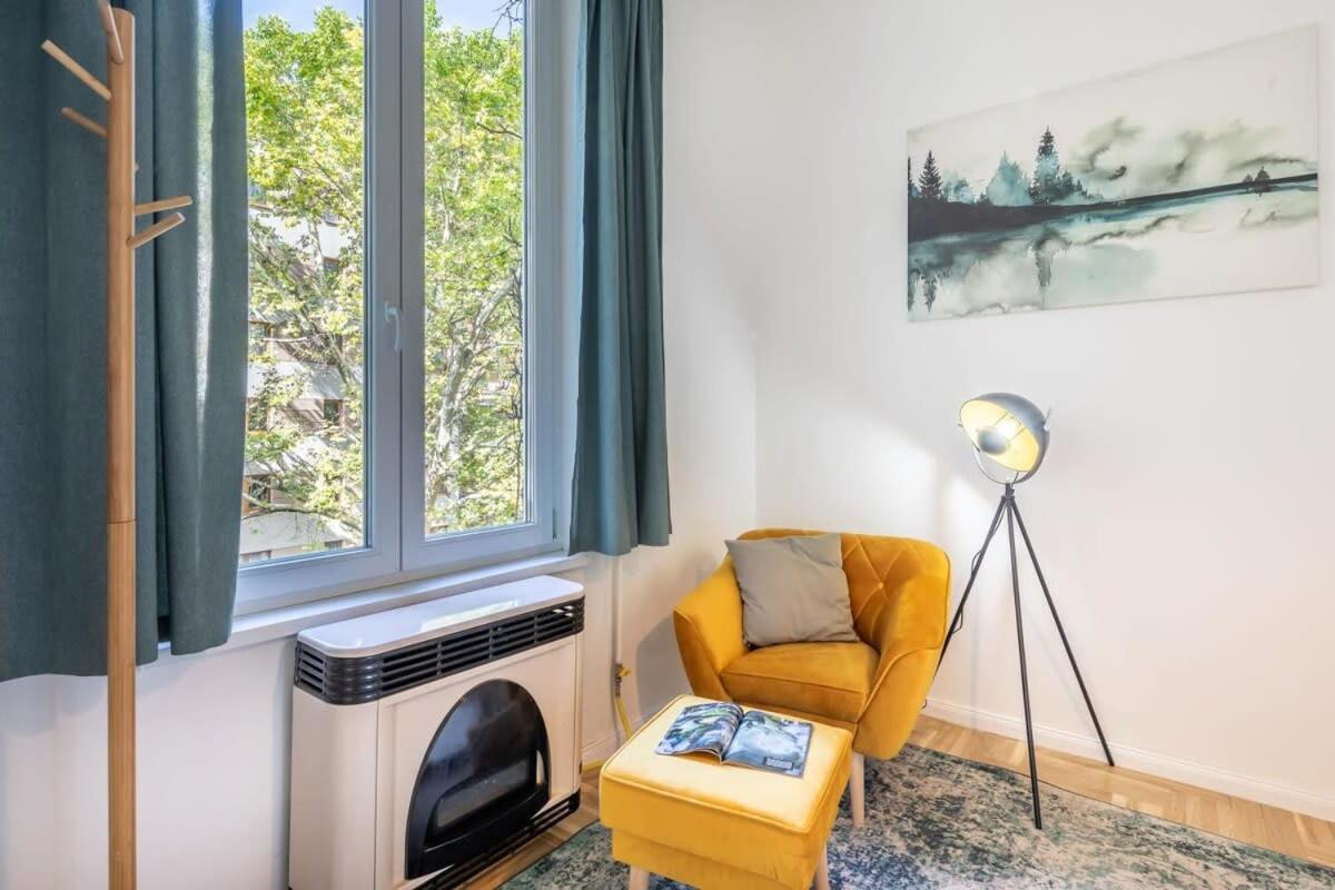 Lovely & Cozy Home With A C บูดาเปสต์ ภายนอก รูปภาพ